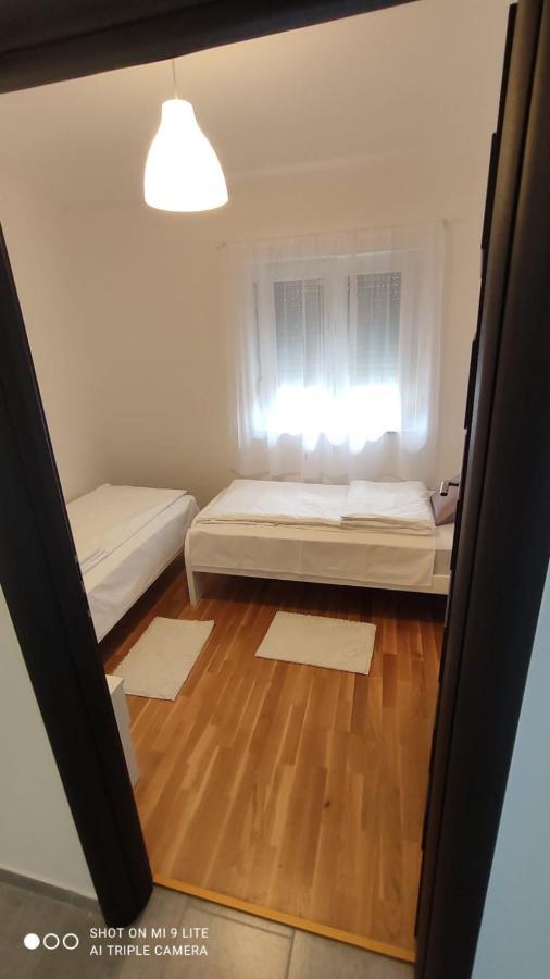 Apartmani Gavran Pirovac Exterior photo